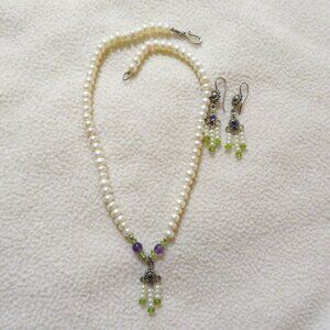 Freshwater Pearl Necklace & Earrings Set